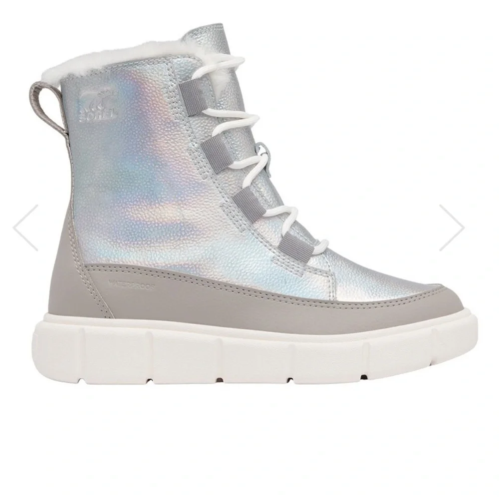 Sorel Explorer III Lace Winter Boot kids size 8: waterproof
